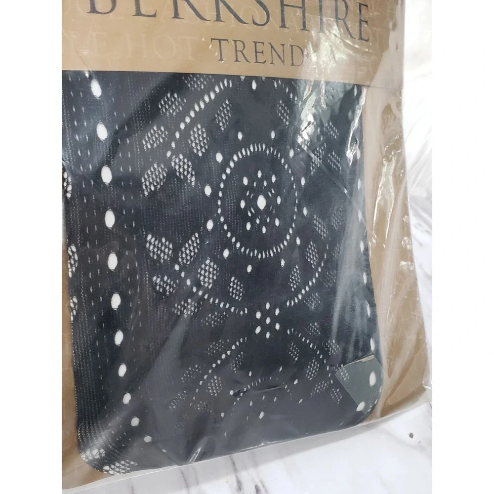 VTG 2005 Trend Berkshire AZTEC BOHO CUTOUT black pantyhose size 3/4 whimsical